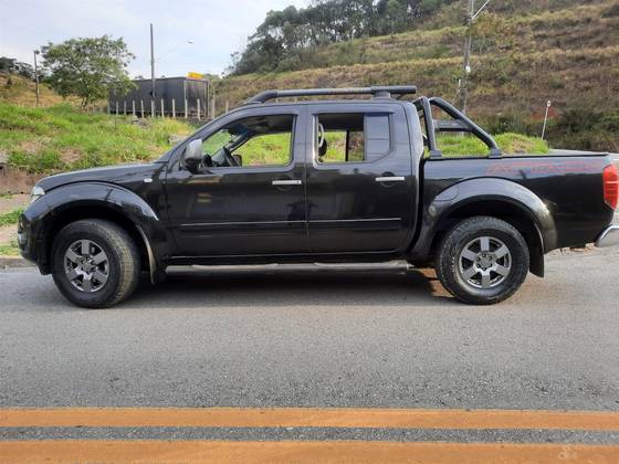 NISSAN FRONTIER 2.5 SV ATTACK 4X4 CD TURBO ELETRONIC DIESEL 4P AUTOMÁTICO